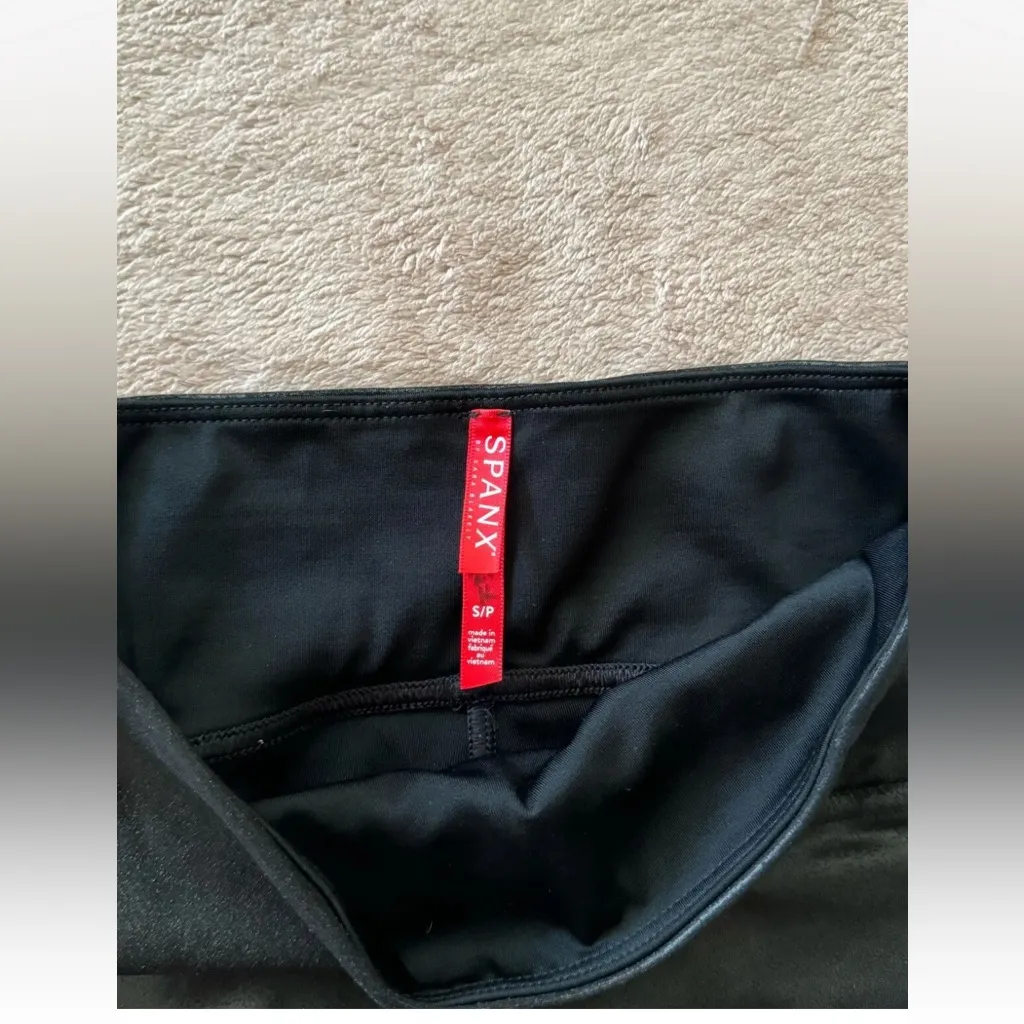 Spanx Women’s Black Faux Leather Moto‎ Leggings Size Small - Image 5