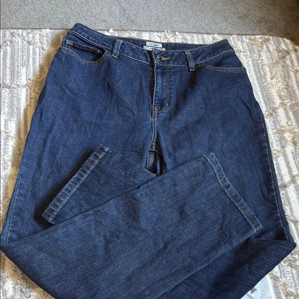 L.L. Bean High Rise Blue Jeans Classic Denim Size 10 - Image 3