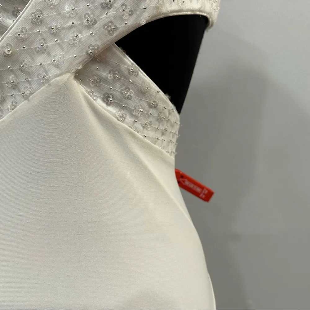 Mac Duggal 68166 Floral Sequined Criss Cross Bodice Gown 0 FLAW - Image 6