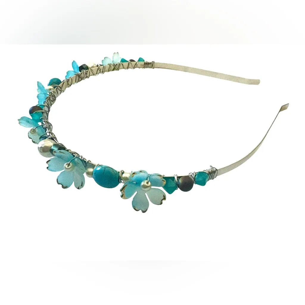 Fairy Headband with Lucite Flowers, Turquoise, Hematite and Glass Pearls Blue - Image 6