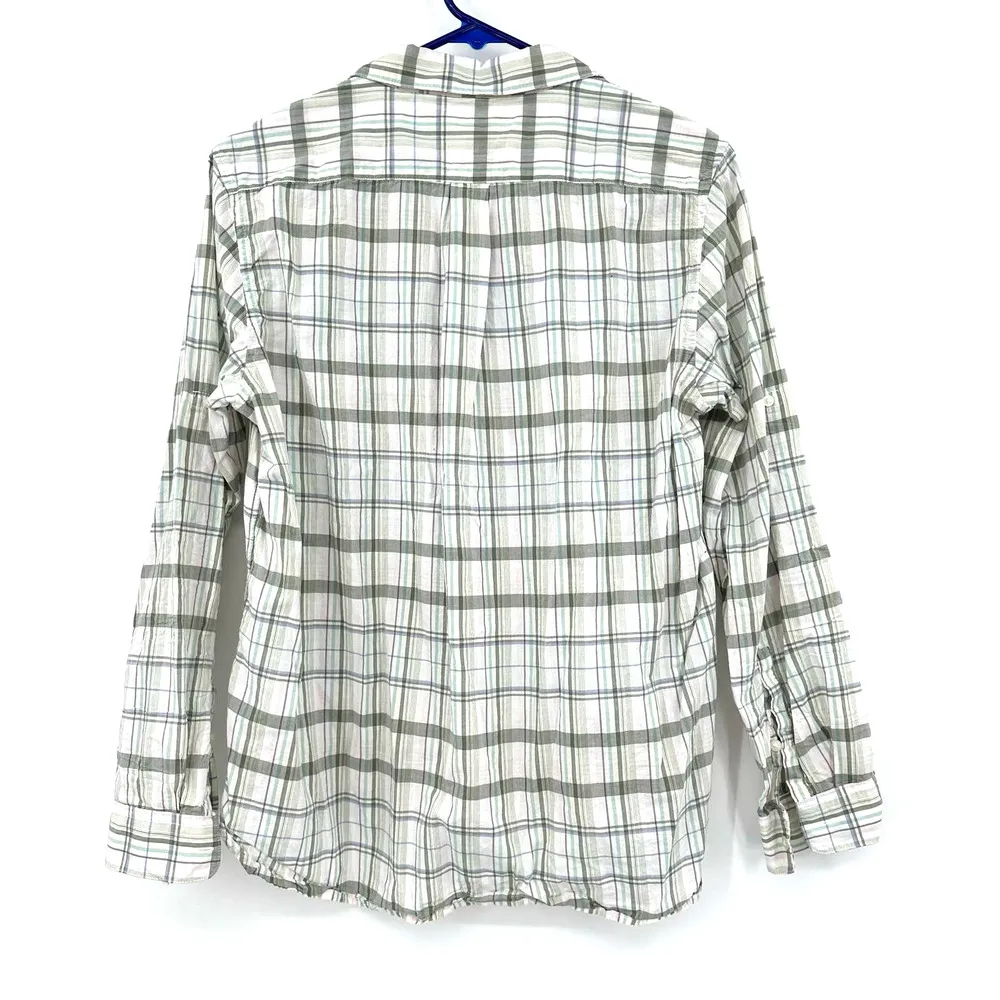 Gap size medium long sleeve pullover style flannel plaid shirt quarter button up - Image 2