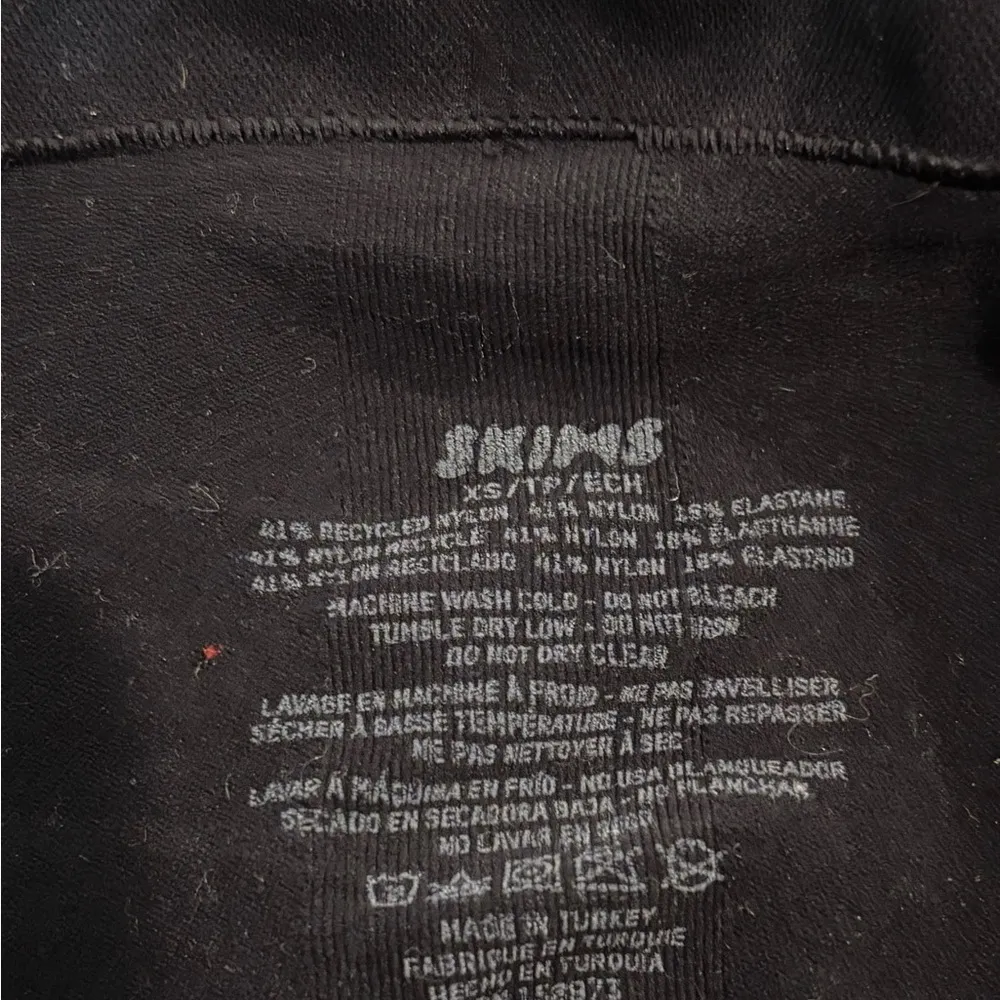 Skims Strapless Sculpting Bodysuit - Image 2