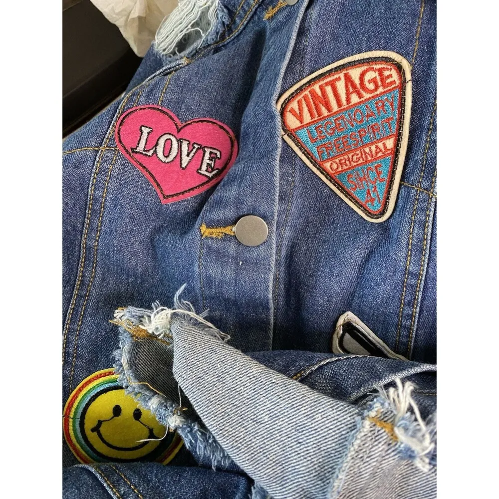 Boho VTG Style Distressed Patched Denim Fringed Raw Hem Oversized Jacket Size S - Image 3
