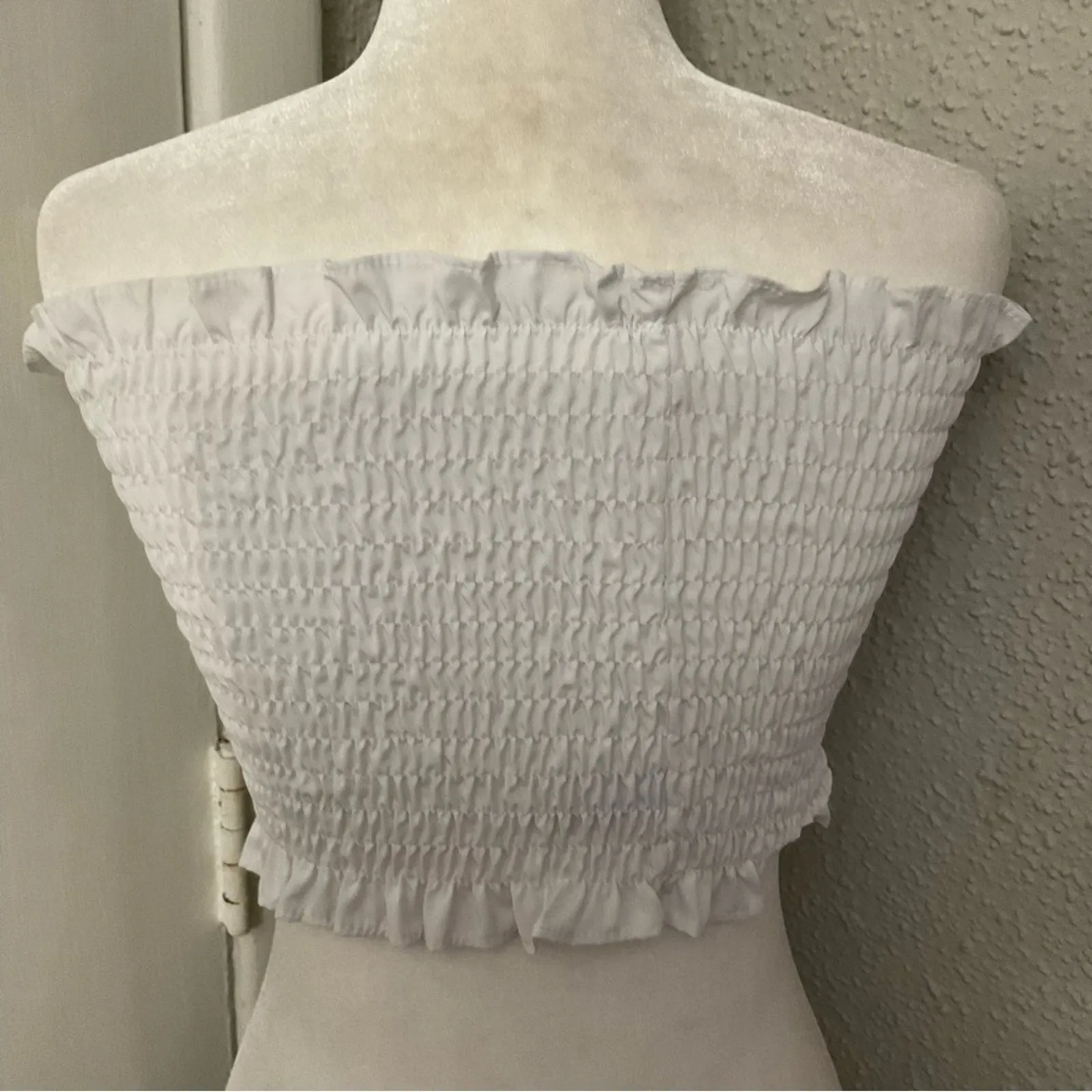 SHEIN White Ribbed Tube Cropped Top  M Casual Costal Cowgirl Coquettte Girl - Image 3