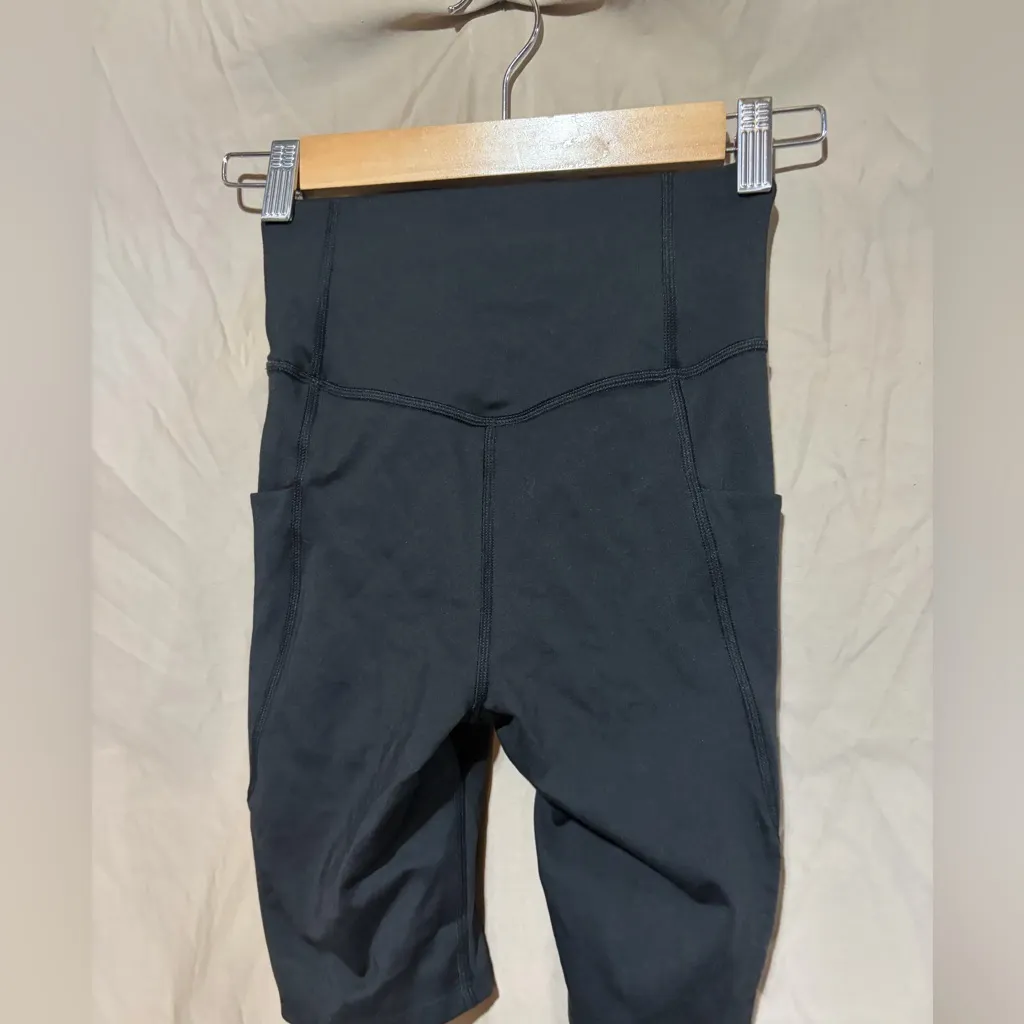 North face biker shorts - Image 2