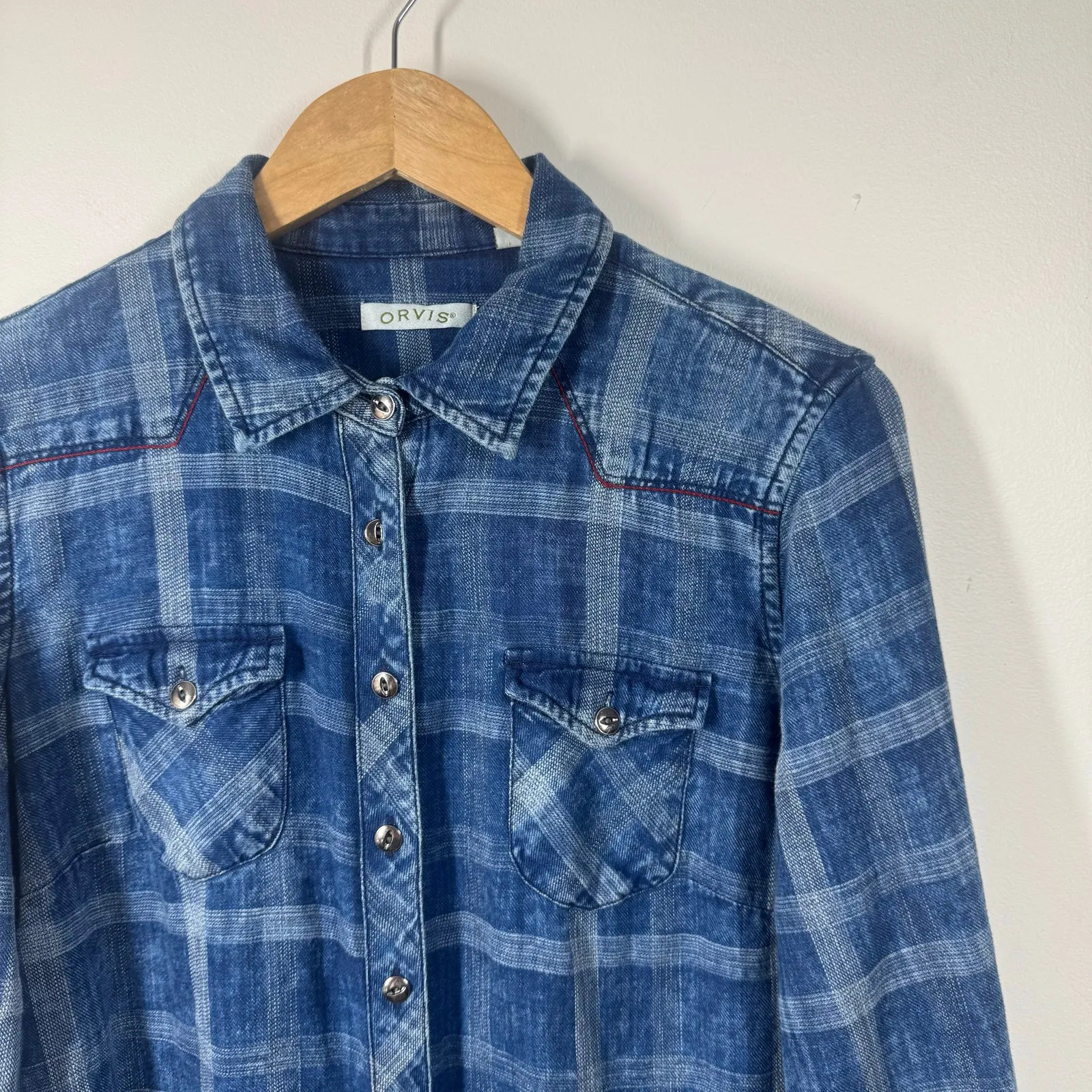 Orvis Shirt Women Size M Blue Plaid Metal Button Up Western Roll Tab Country - Image 5