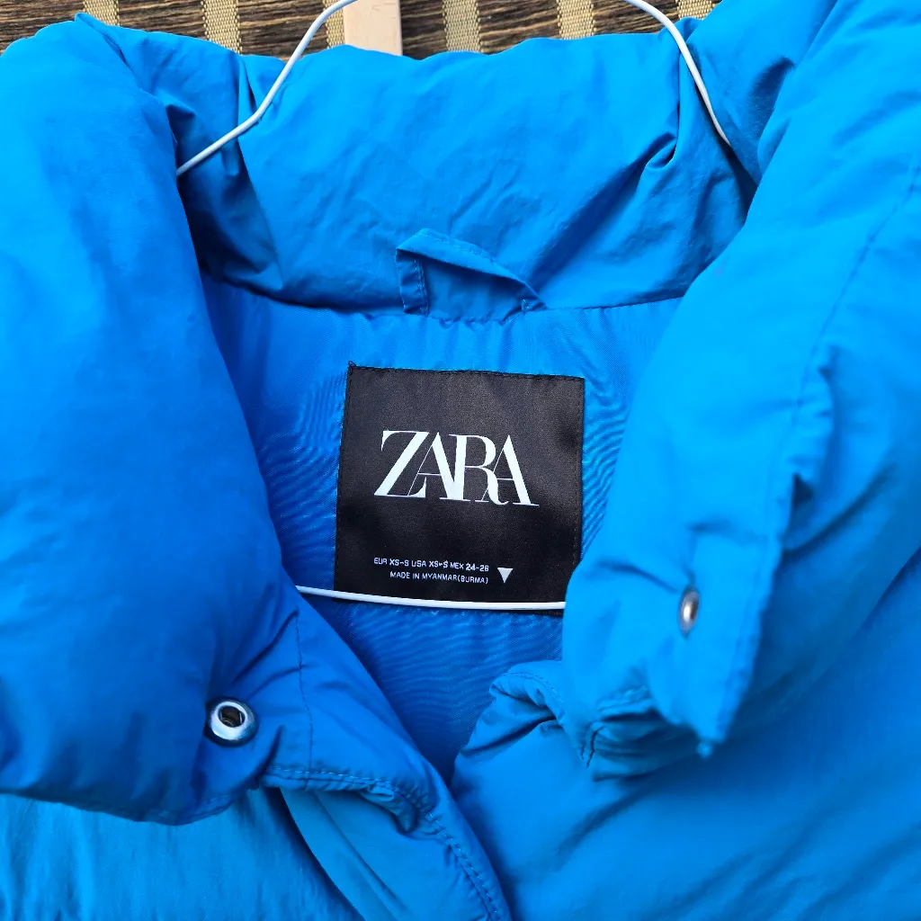 NEW Zara Water Resistant Oversized Puffer Vest. Blue size XS-S - Image 3