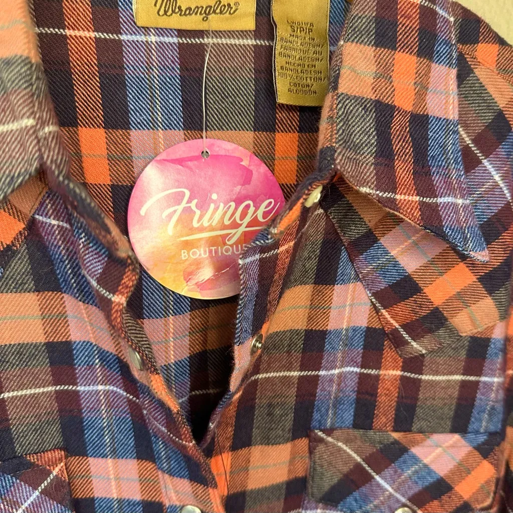 NWT Wrangler Plaid Pearl Snap Button Down Shirt Western Country - Image 4