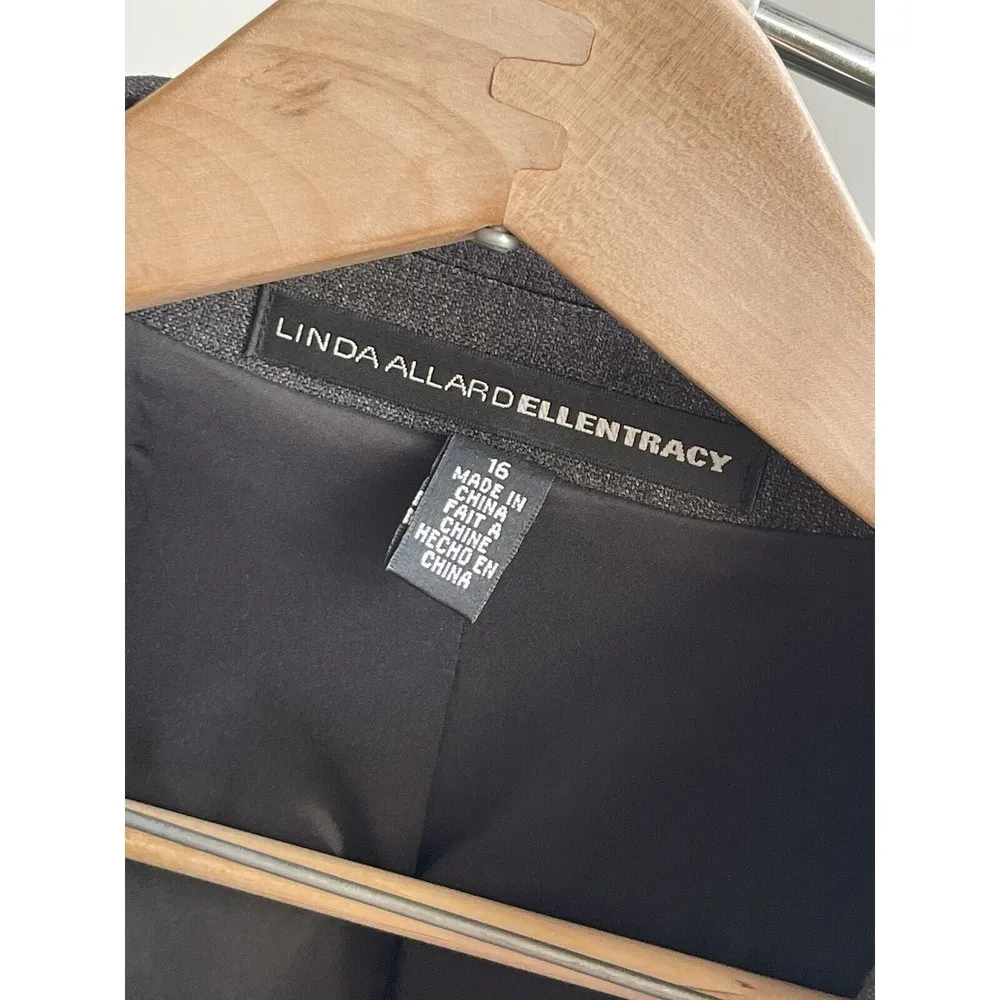 Pre Owned Vintage Linda Allard Ellentracy Women’s Suit Jacket. Size 16 - Image 2