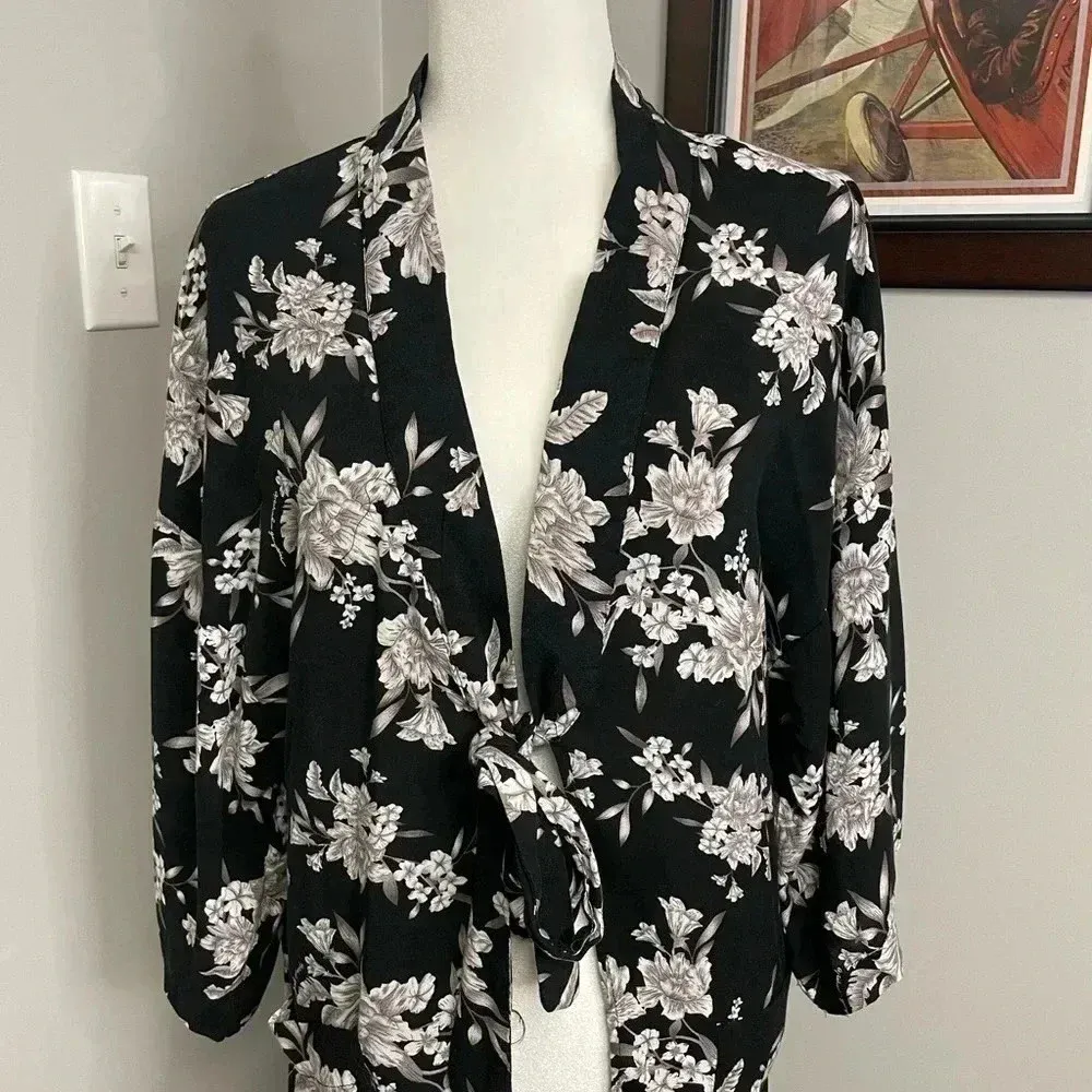 Spiritual Gangster 🌵 Black & Gray Maya Floral Kimono OS - Image 2