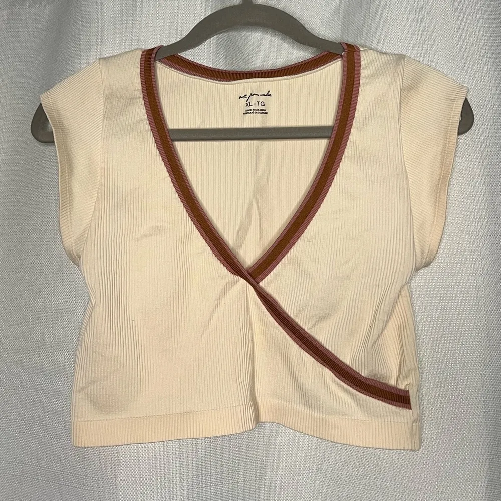 Out From Under Go For Gold Seamless Surplice Cream Ribbed Crop Top XL - Image 4