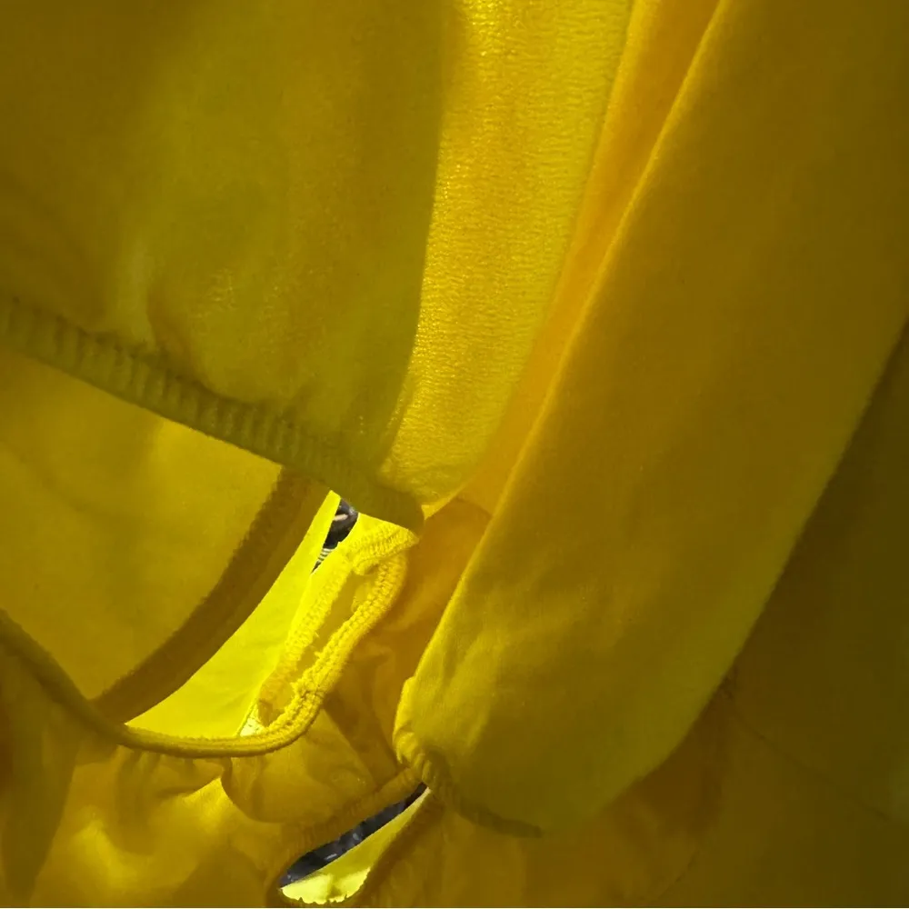 CALIA by Carrie Underwood Yellow Athletic Shorts with Flouncy Design Medium - Image 11