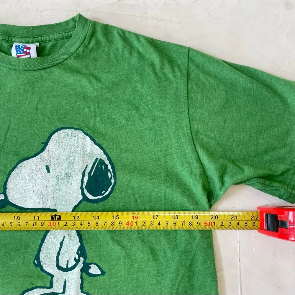 T shirt Green Junk Food Chicks are Confusing Snoopy Woodstock Peanuts Size M - Image 7