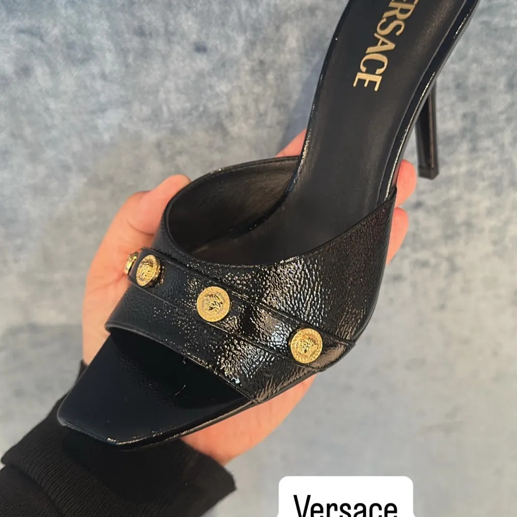 Versace Black Heels with Gold - Image 7