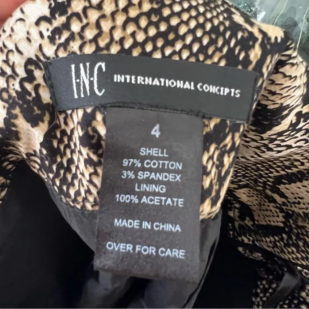 INC International Concepts Brown Tan Snakeskin Print Pocket Skirt Size 4 NWOT - Image 6