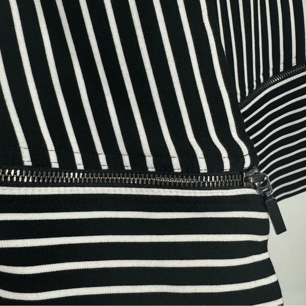 New Chico's Striped Knit Jacket Black & White Size Medium Chico's Size‎ 1 - Image 12