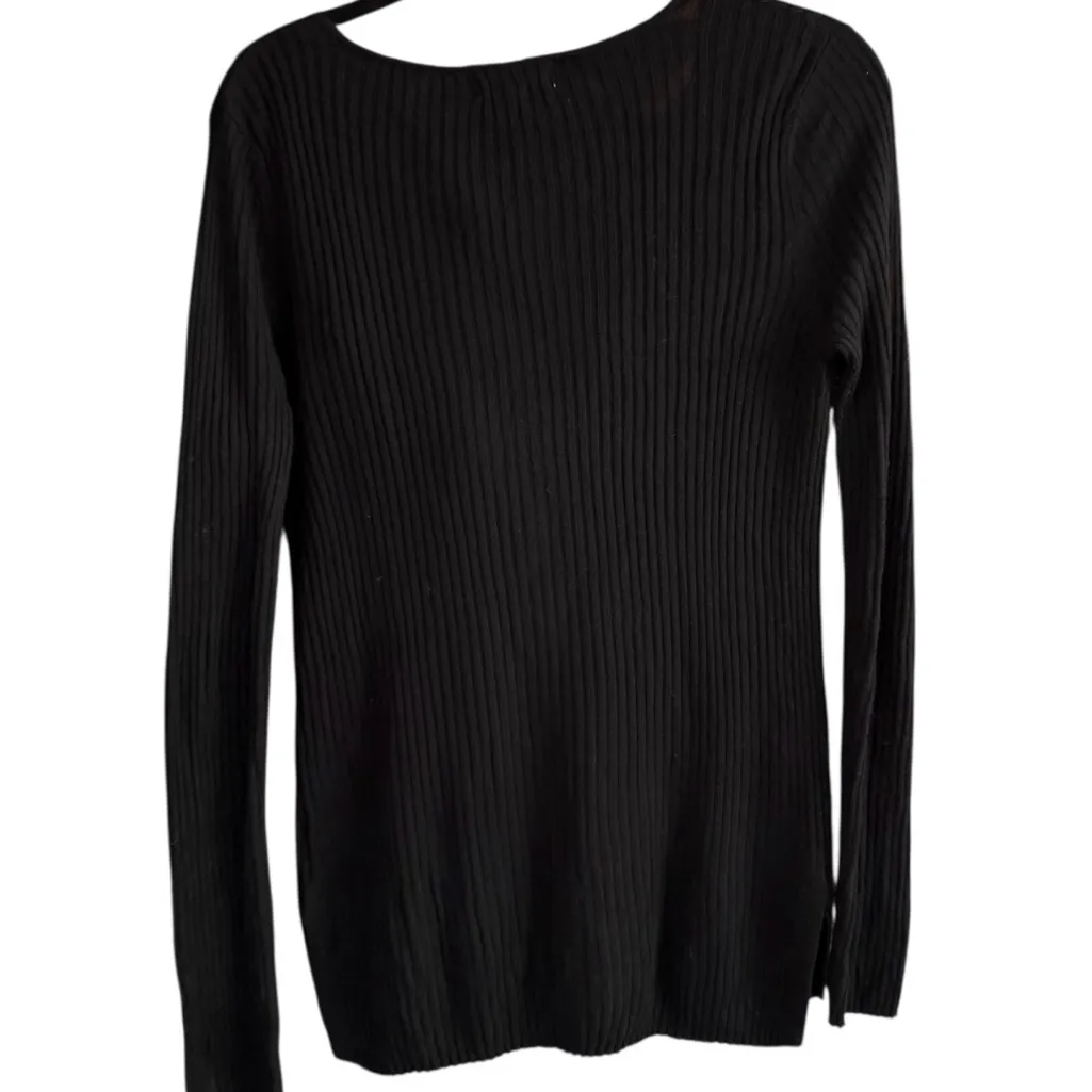 Cloud Chaser  Black Ribbed V-Neck Long Sleeve Top NWOT - Image 2