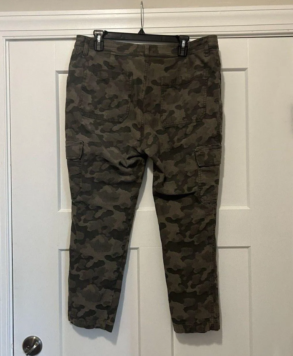 J Crew Camo Cargo Utility Military Pants Women’s Size 32 Mid Rise Camouflage Green - Image 4
