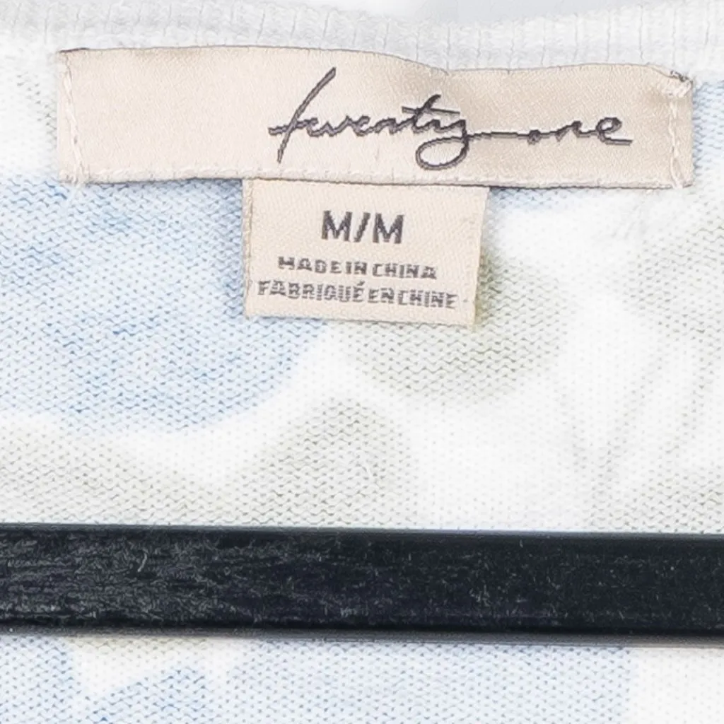 Twenty One Floral Cardigan Sweater M Women Short Sleeves Puffy Blue White Button - Image 4