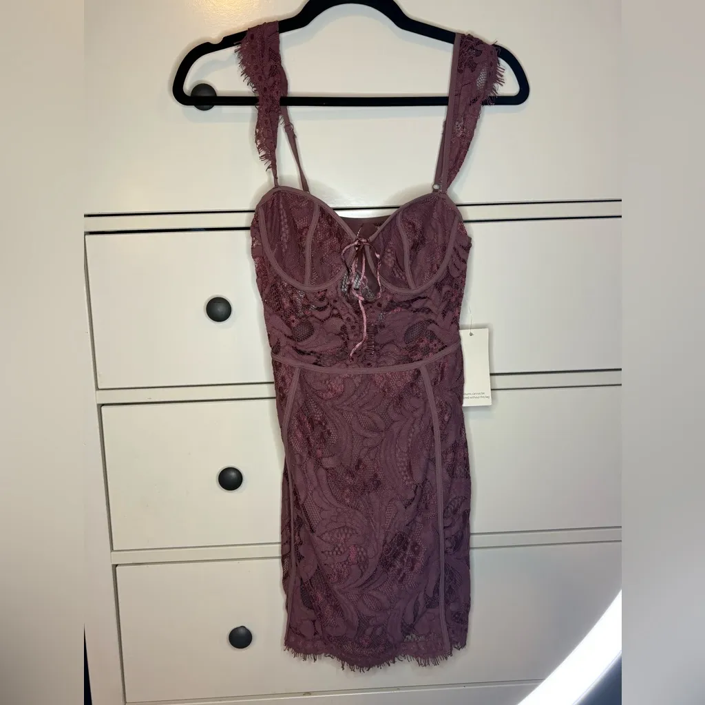 Tobi Lace Mini Dress - Image 3