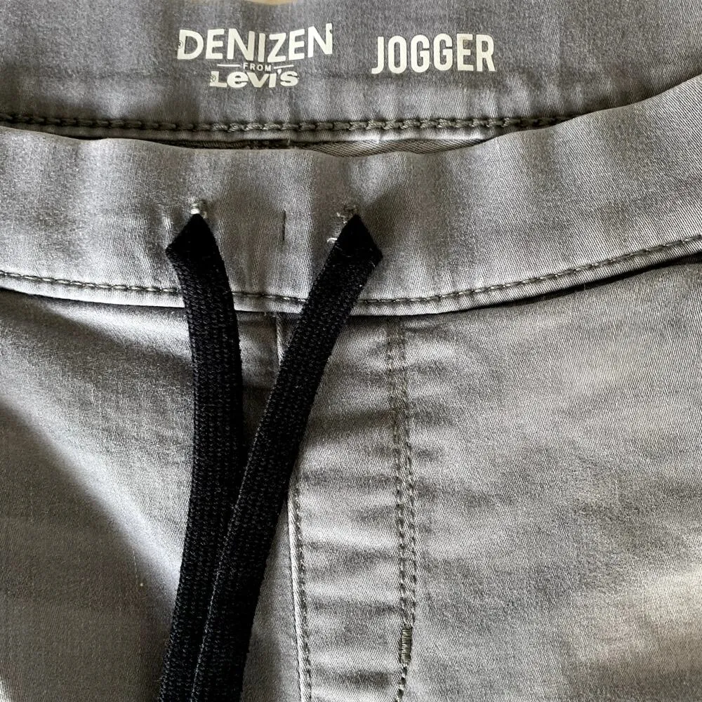 Levi's Denizen Gray Joggers - Image 3