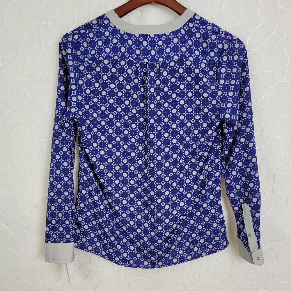Banana Republic Women's Blouse PS Blue Geometric Print V Neck Long Sleeves Retro - Image 2