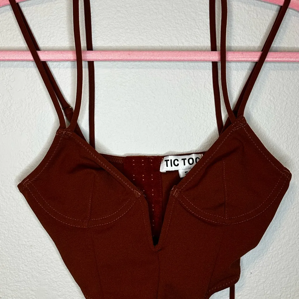 Tic Toc Elegant Brown Crop Top - Image 4