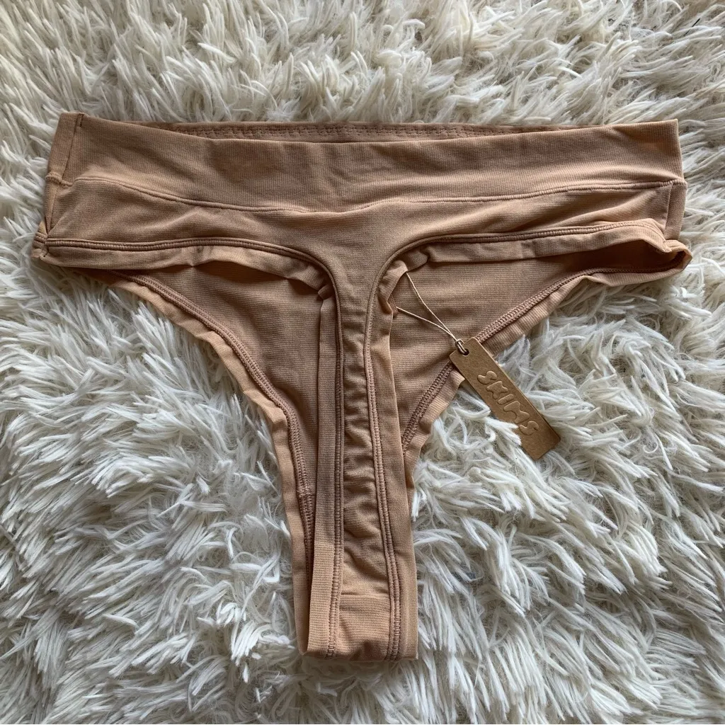 Skims NEW with tags - Image 2