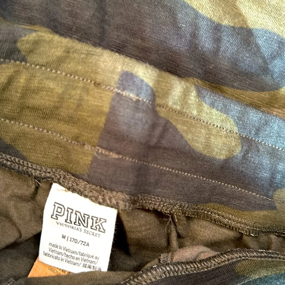 Pink By Victoria’s Secret Light Weight Camo Crop Top Sweatsuit - Image 10