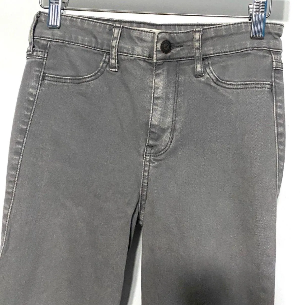 gray skinny jeans raw hem w25 l31 - Image 3