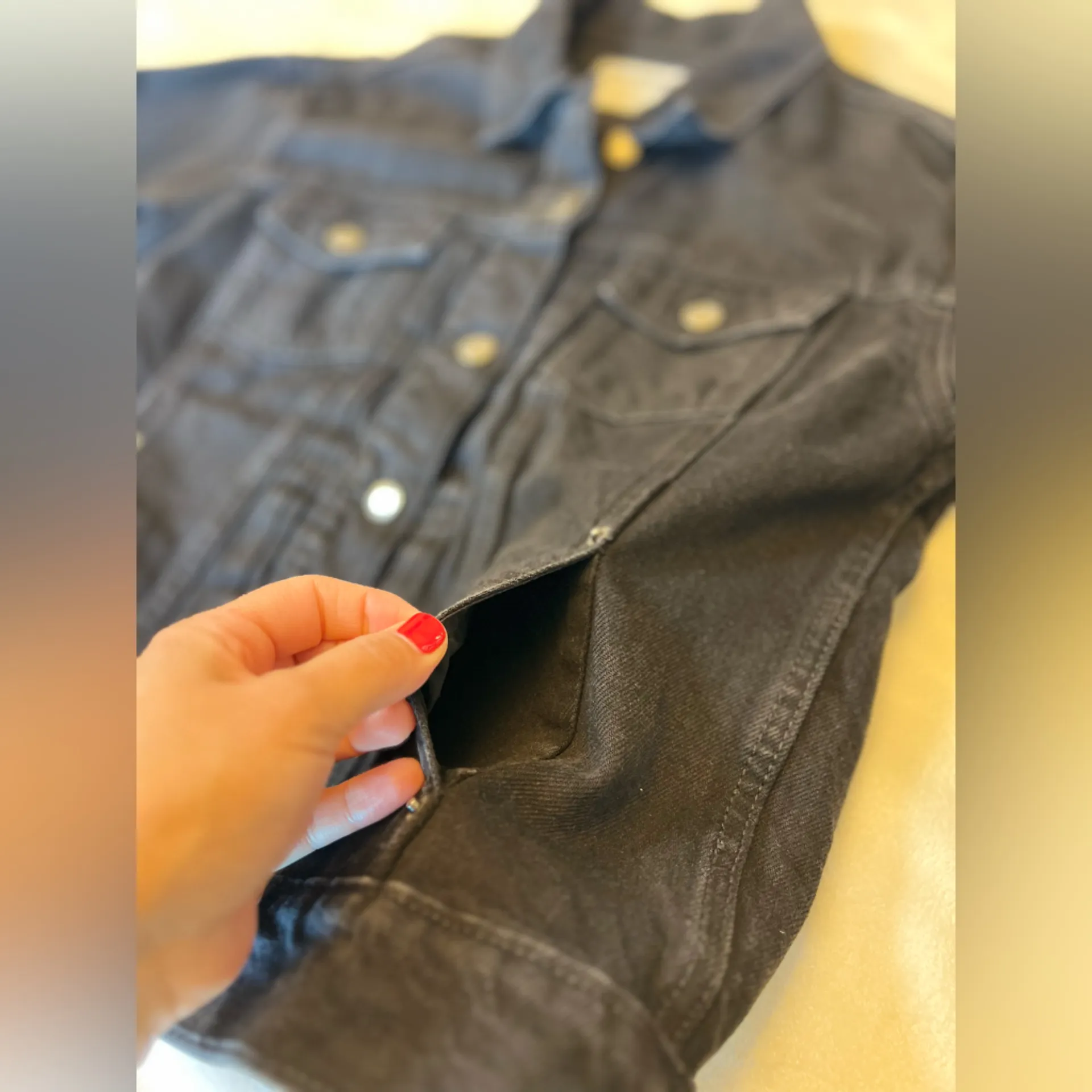 Old Navy Black Women Denim Jacket‎ Size Small - Image 6