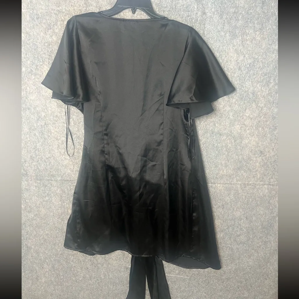 DRESS FORUM Woman Size Large Black Flutter Sleeve Mini Wrap Dress Casual elegant - Image 6