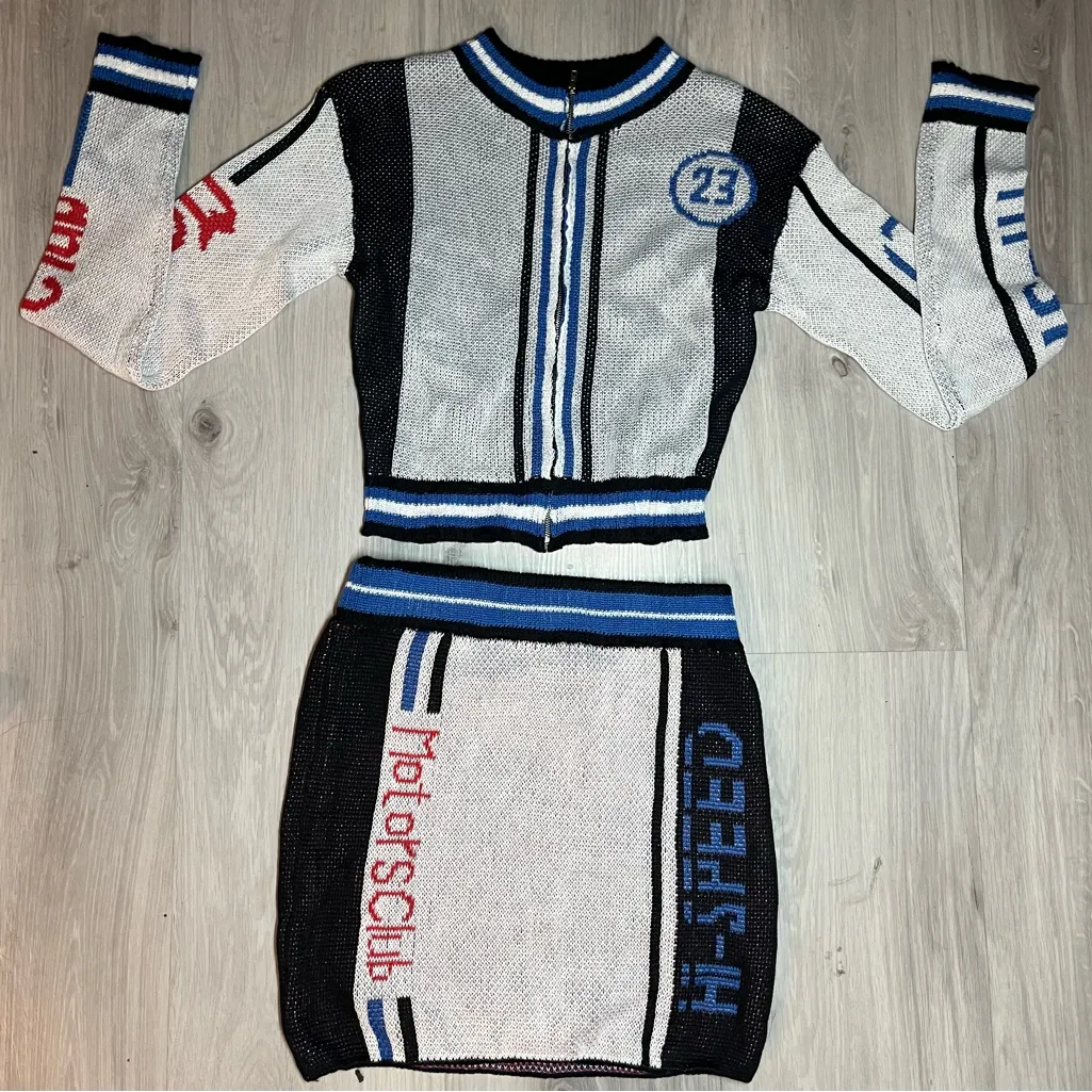Hi Speed Sweater Skirt Set size (L)
Blue/combo Black Size L - Image 2