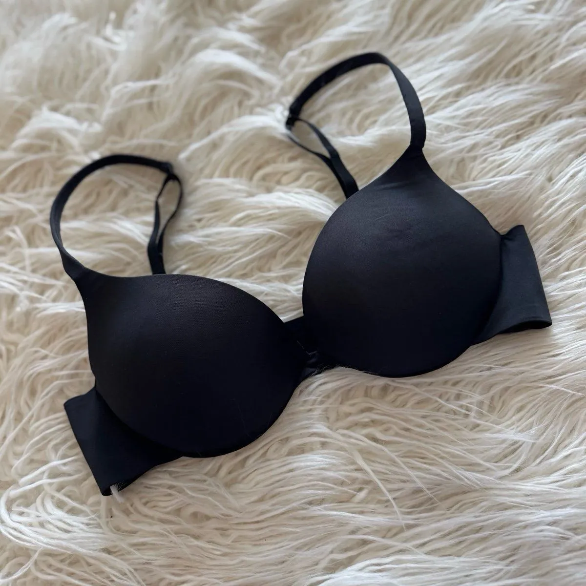 SKIMS  Ultimate Push up Plunge Bra Onyx Size 32B - Image 2