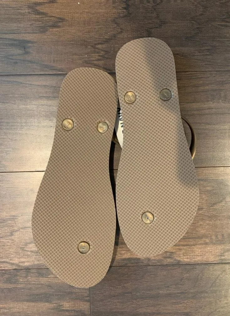 Old Navy Gold Flip Flops - Image 2