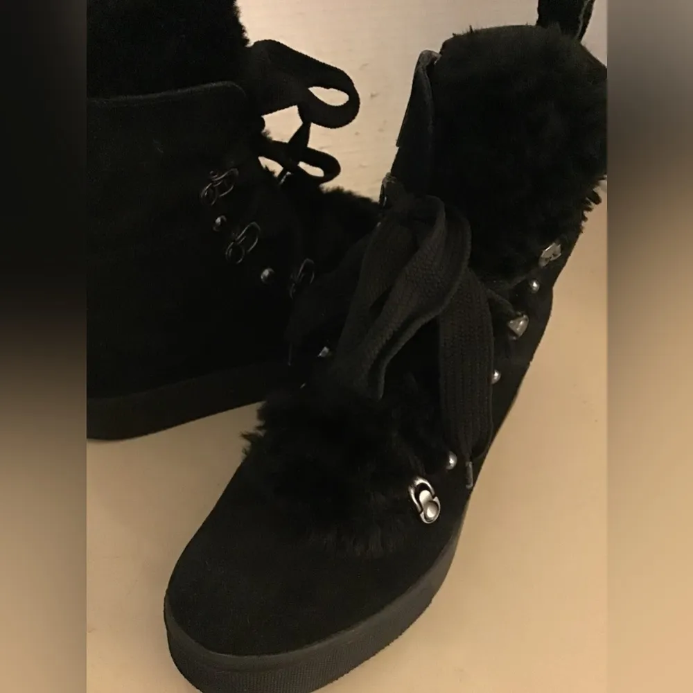 J Slides women black suede with faux fur combat boots US 7 - Image 3