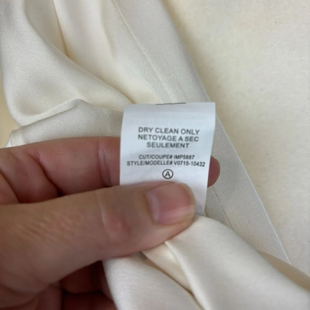 Vince blouse, size Medium, silk, luxury, party, dressy, smocked, buttons - Image 12