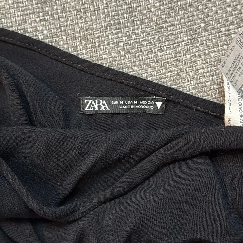 MOVING SALE Zara Black One-Shoulder Twist Bra Top - Image 10