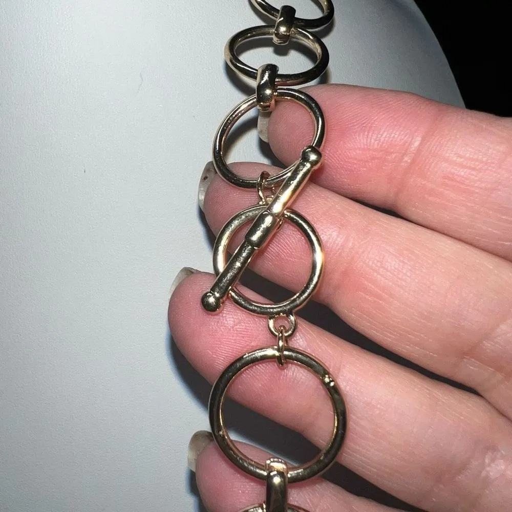 Gold Tone Circle Chain Toggle‎ Necklace - Image 6