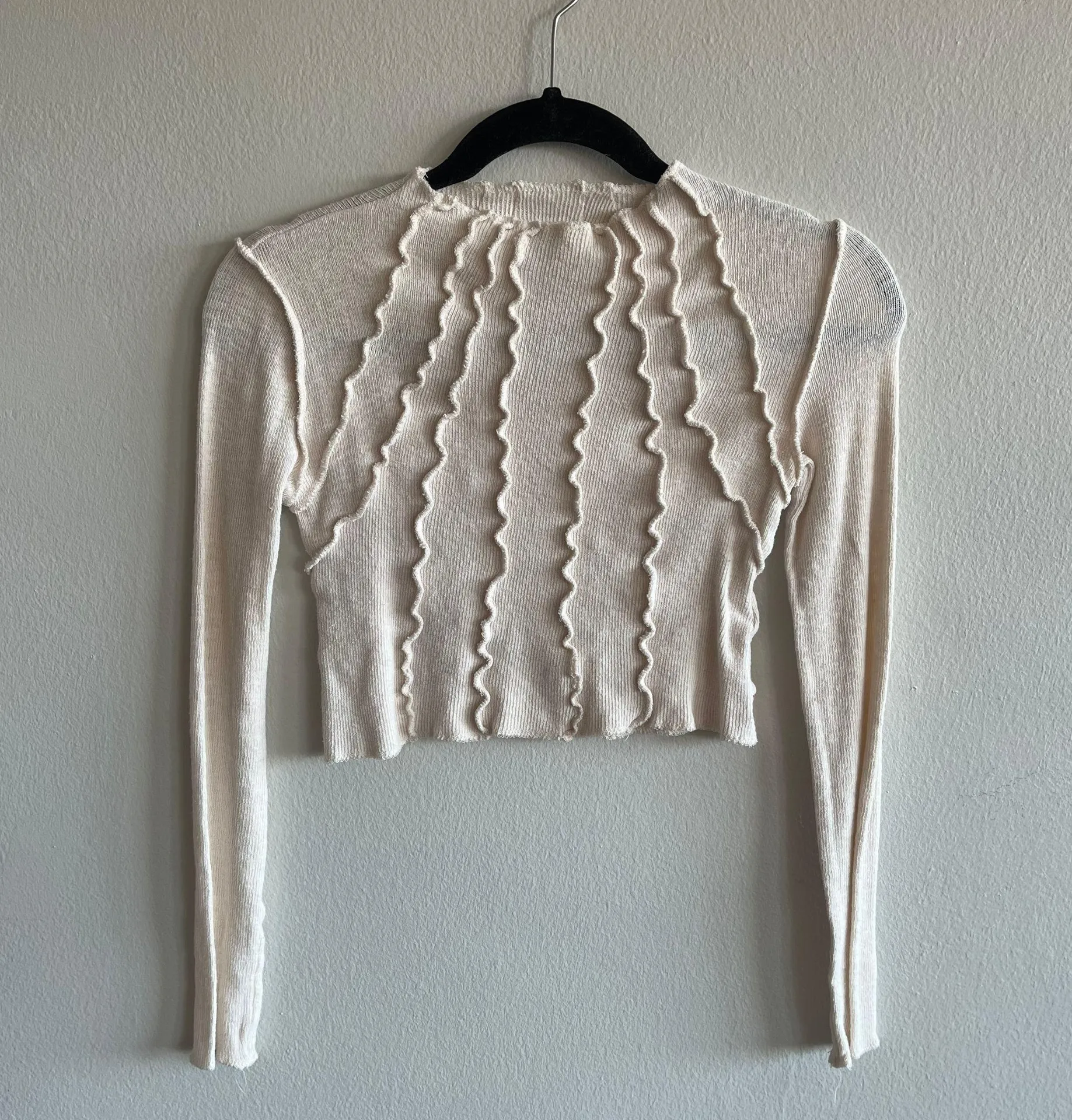 Long Sleeve Crop Top - Image 3