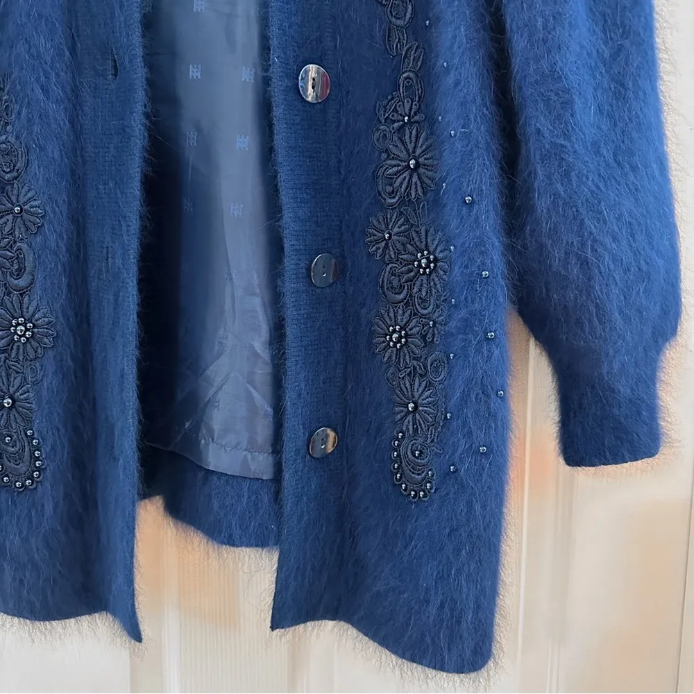 Vintage Lee Sands Angora Rabbit Beaded Floral Embroidered Fuzzy Cardigan Blue Size L - Image 8