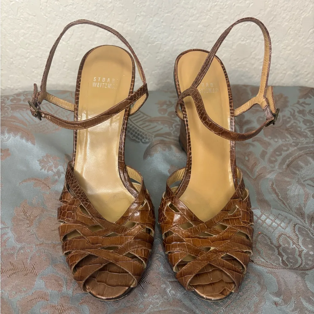 Stuart Weitzman Golitely Cafe Alligator Embossed Wedge Size 9.5 - Image 3