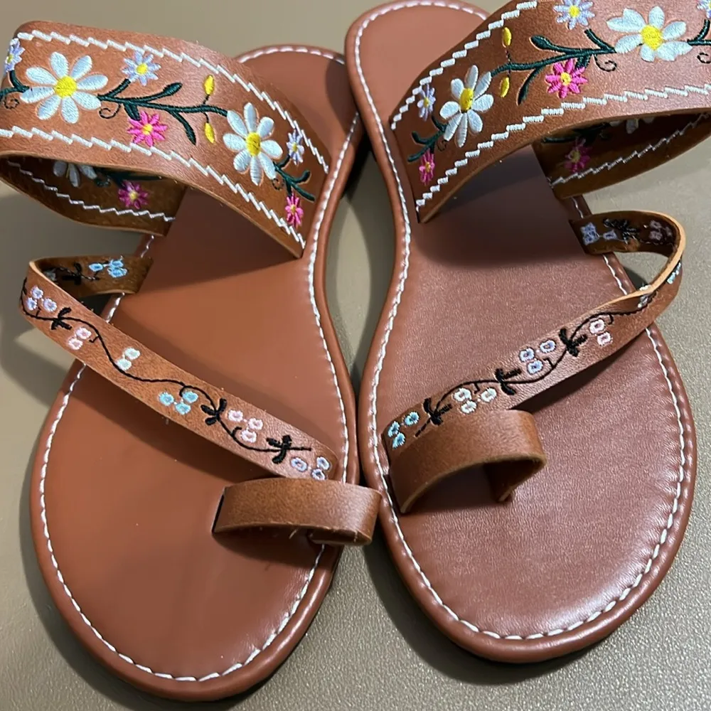 Women’s slip on sandals embroidered straps w/ toe hole runs small new wpackage Brown Size undefined - Image 3