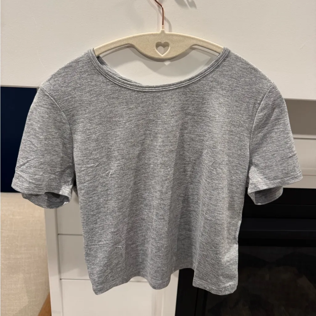 Fabletics Dry-Flex Open Back Twist Short-Sleeve Tee Medium NWT Buttery Soft - Image 3