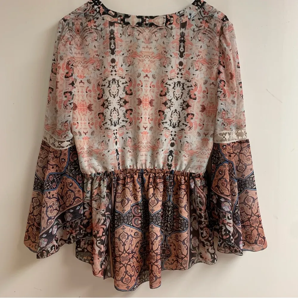Vintage Y2K  Boho Floral Shirt with Flared Bell Sleeves and lace pattern - Image 2