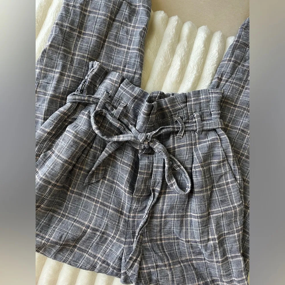 American Eagle Paperbag pants - Image 5