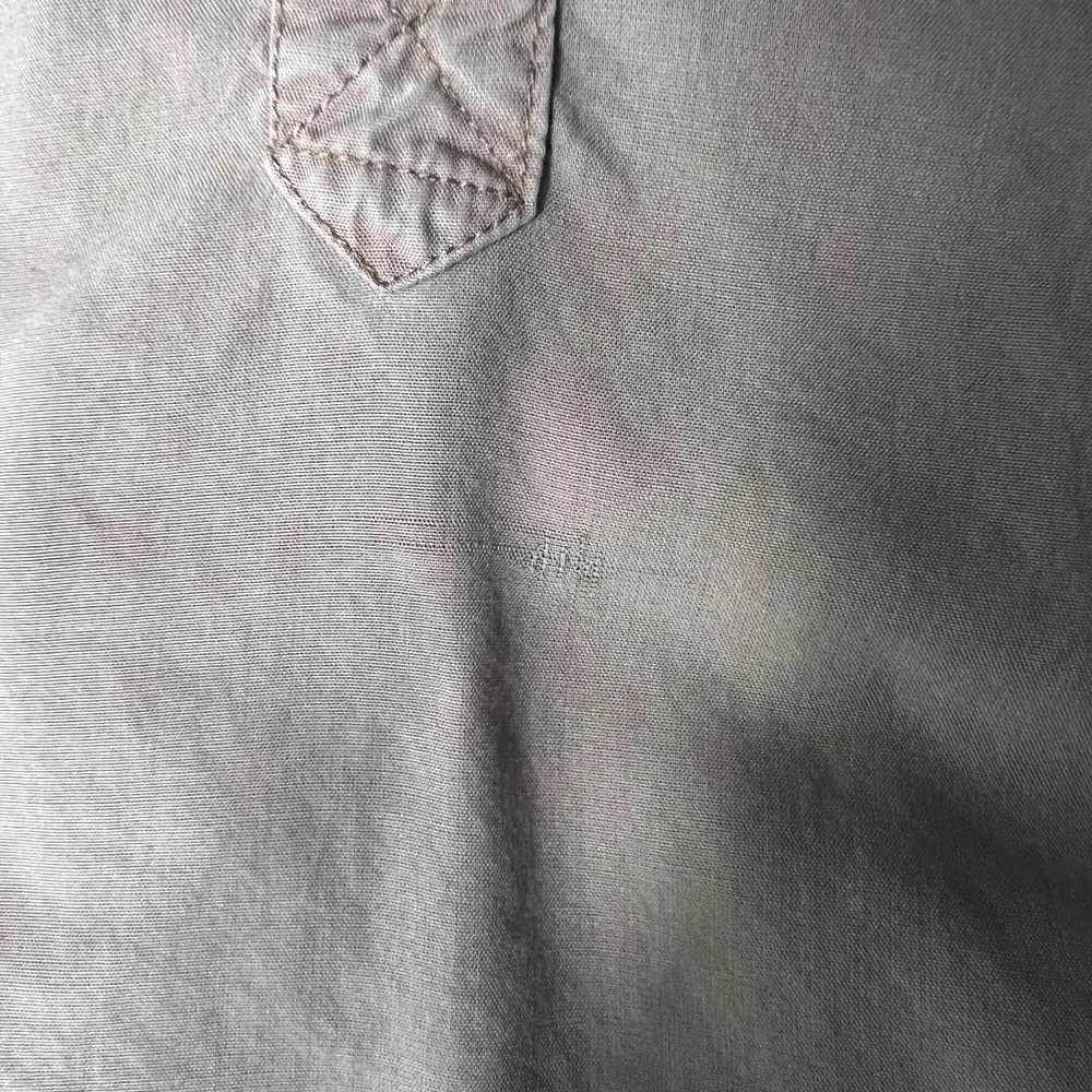 Thread & Supply 1/2 Button Long Sleeve Women's Shirt Size Medium - Image 12