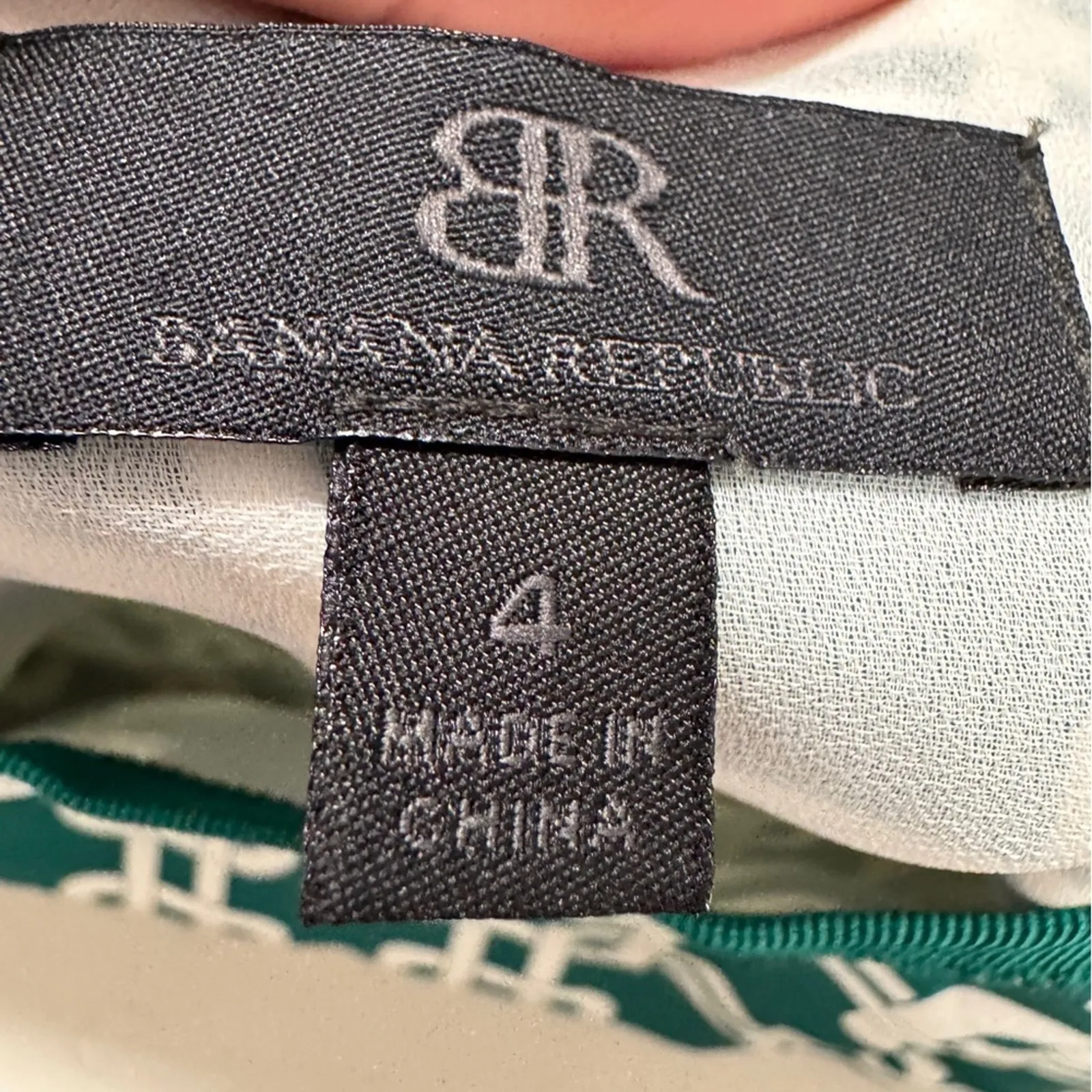 Banana Republic Green Geometric Print Silk Mini Skirt Womens 4 Preppy Luxury - Image 6