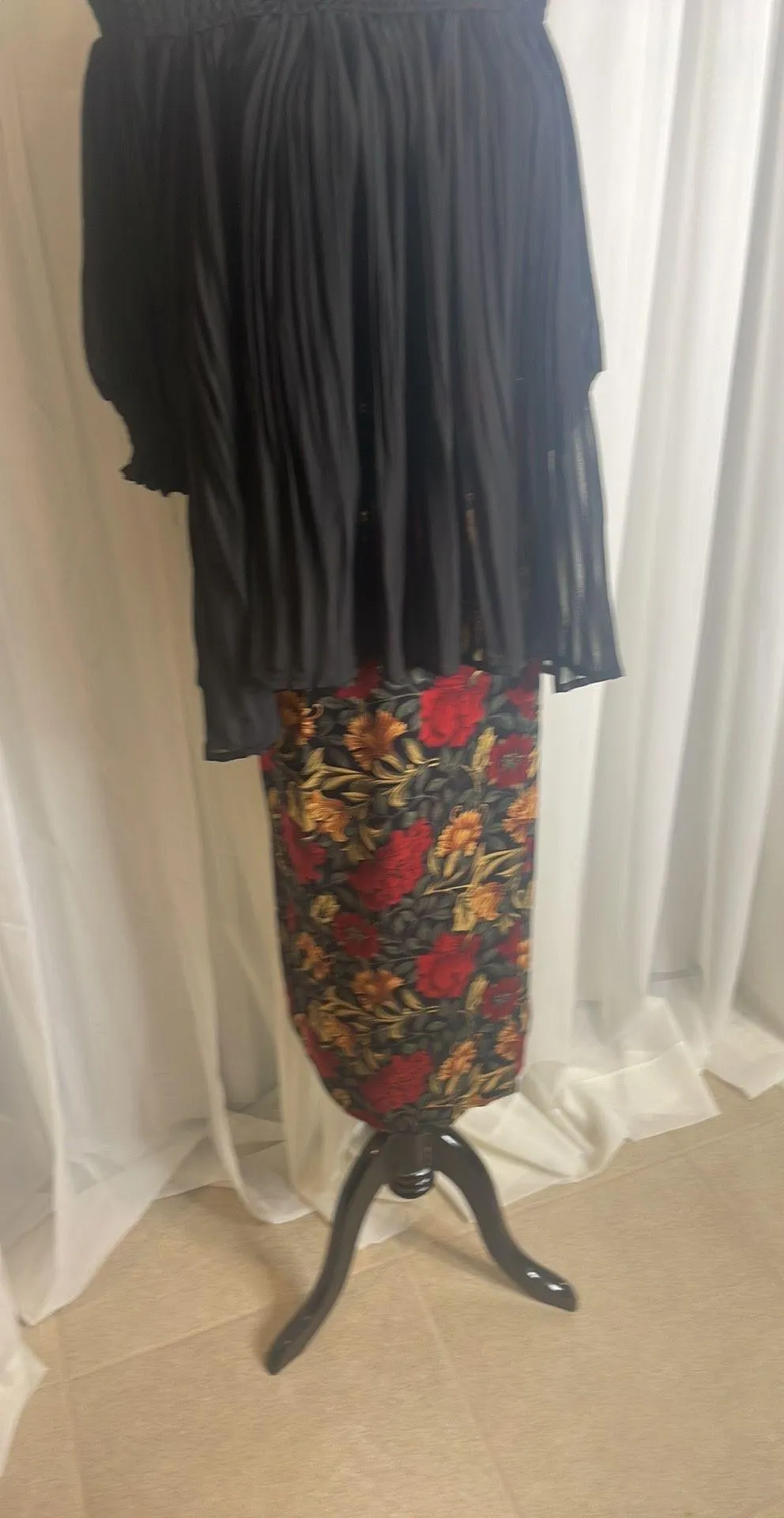 Red/Black/Yellow  Floral Wrap Skirt - Image 3