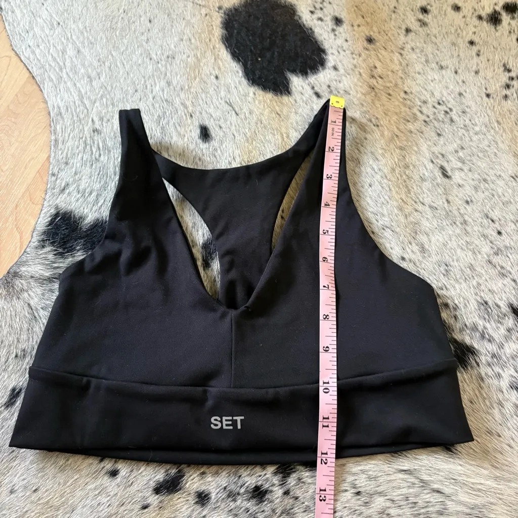 SET ACTIVE Luxe Form Racer‎ V Sports Bra In Black Size Large - Image 4